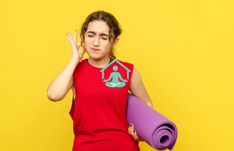 یوگا چیست و چه فواید علمی برای بدن و ذهن دارد؟ راهنمای کامل تحقیقاتی