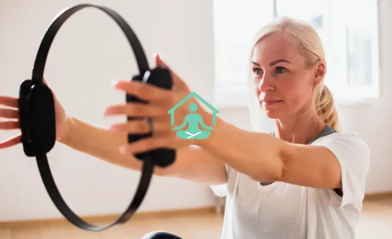 چرخ یوگا چیست و چه فوایدی دارد؟ آموزش کاربرد و بهترین تمرینات با حلقه یوگا برای مبتدی‌ها و حرفه‌ای‌ها