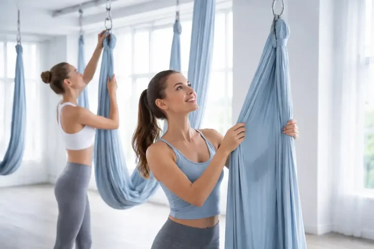 چگونه اریال یوگا را شروع کنیم؟ راهنمای کامل شروع اریال یوگا برای مبتدی‌ها